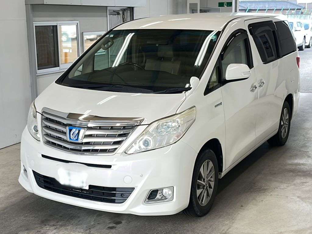2013 Toyota Alphard Hybrid