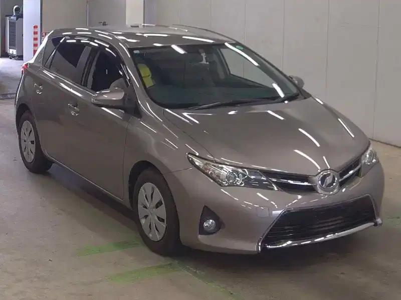 2015 Toyota Auris Petrol