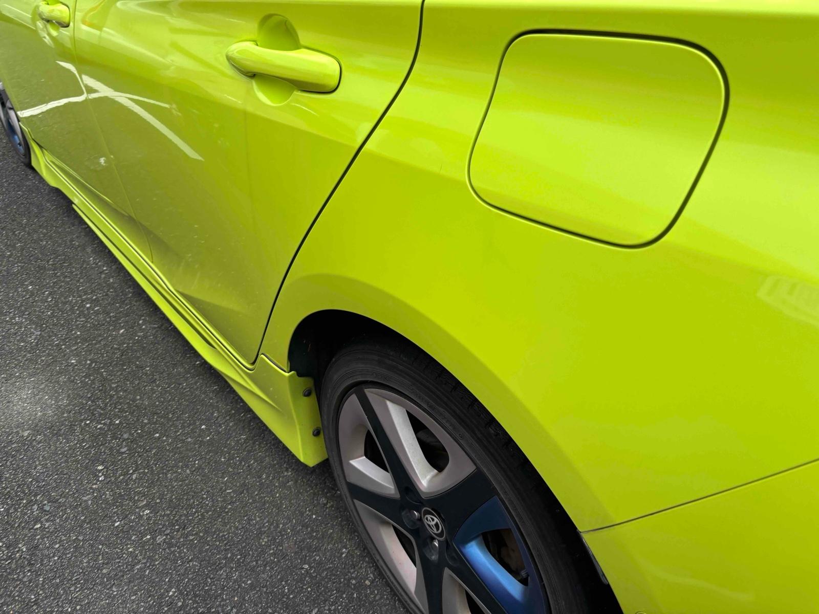 TOYOTA PRIUS A TOURINGSELECTION Image 11
