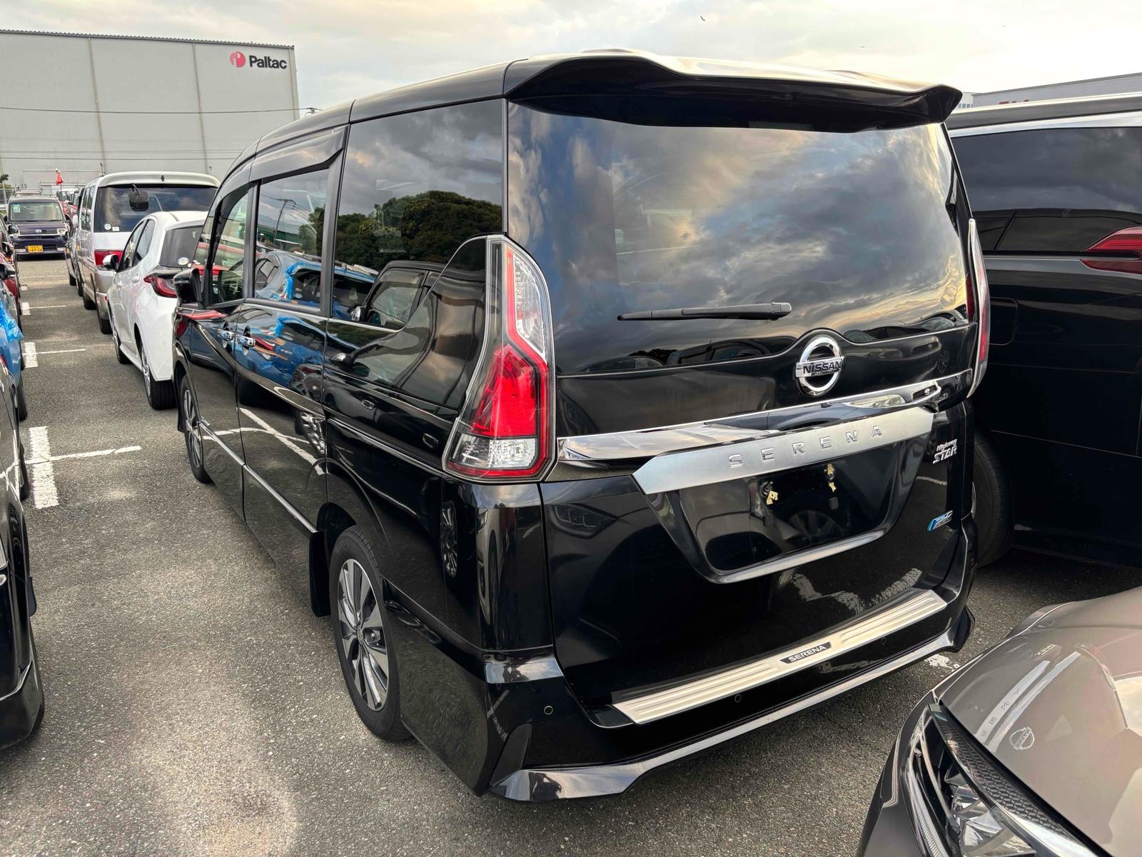 NISSAN SERENA HYBRID HIGHWAY STAR Image 2