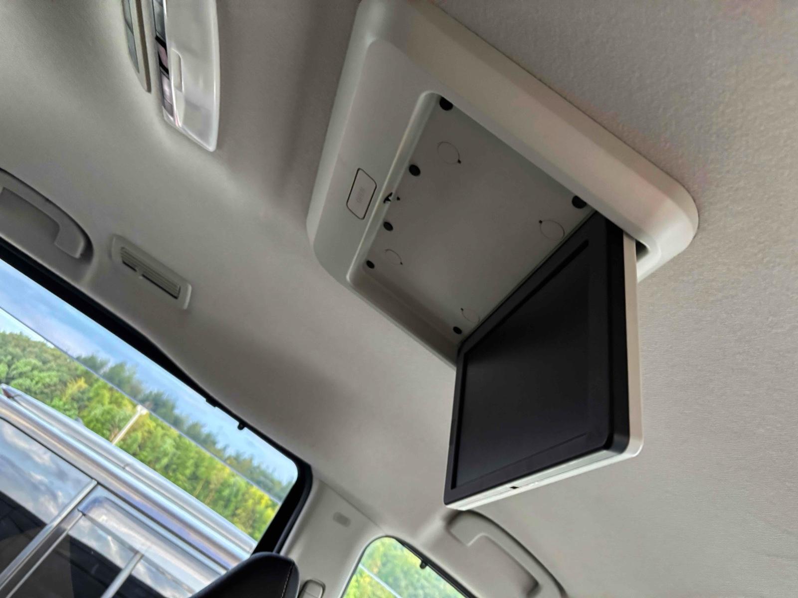 NISSAN SERENA HYBRID HIGHWAY STAR Image 12