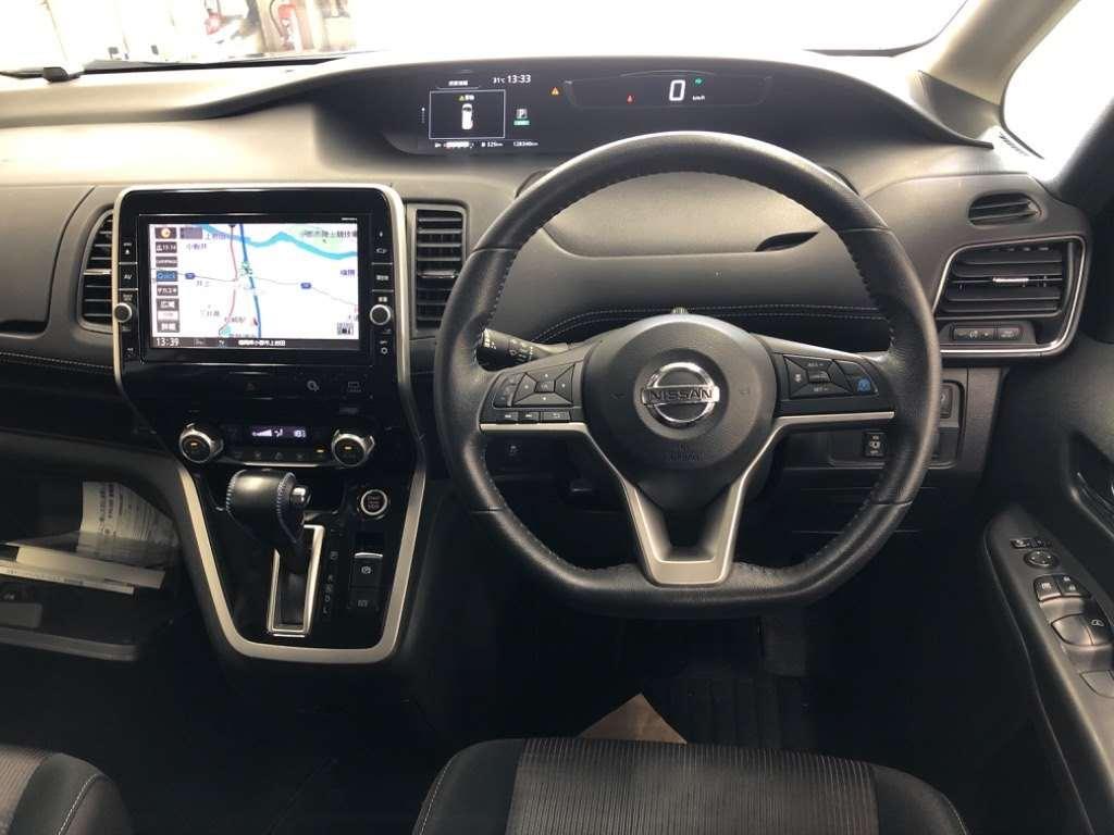 NISSAN SERENA HYBRID HIGHWAY STAR Image 9
