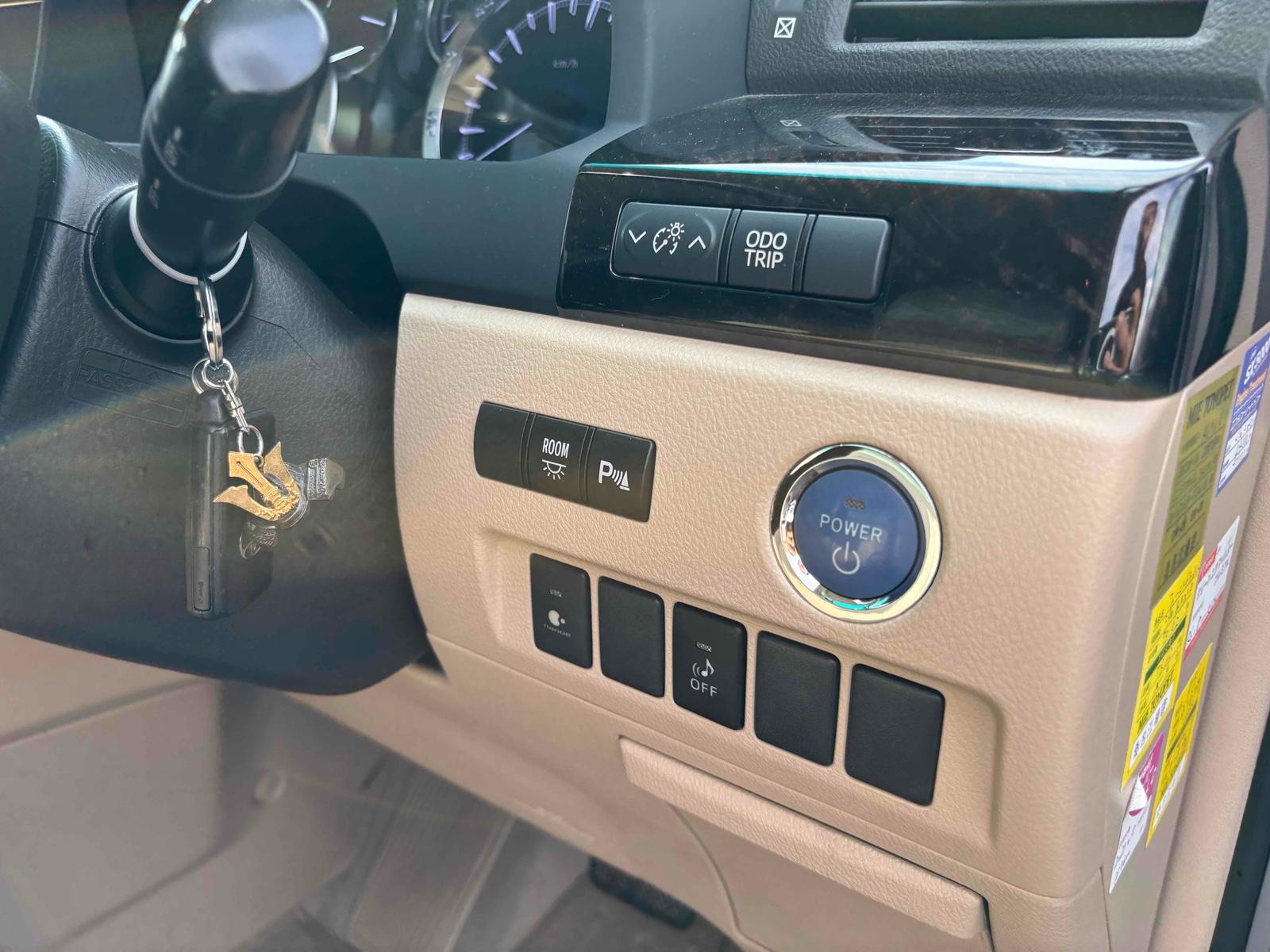 TOYOTA ALPHARD HYBRID X Image 21