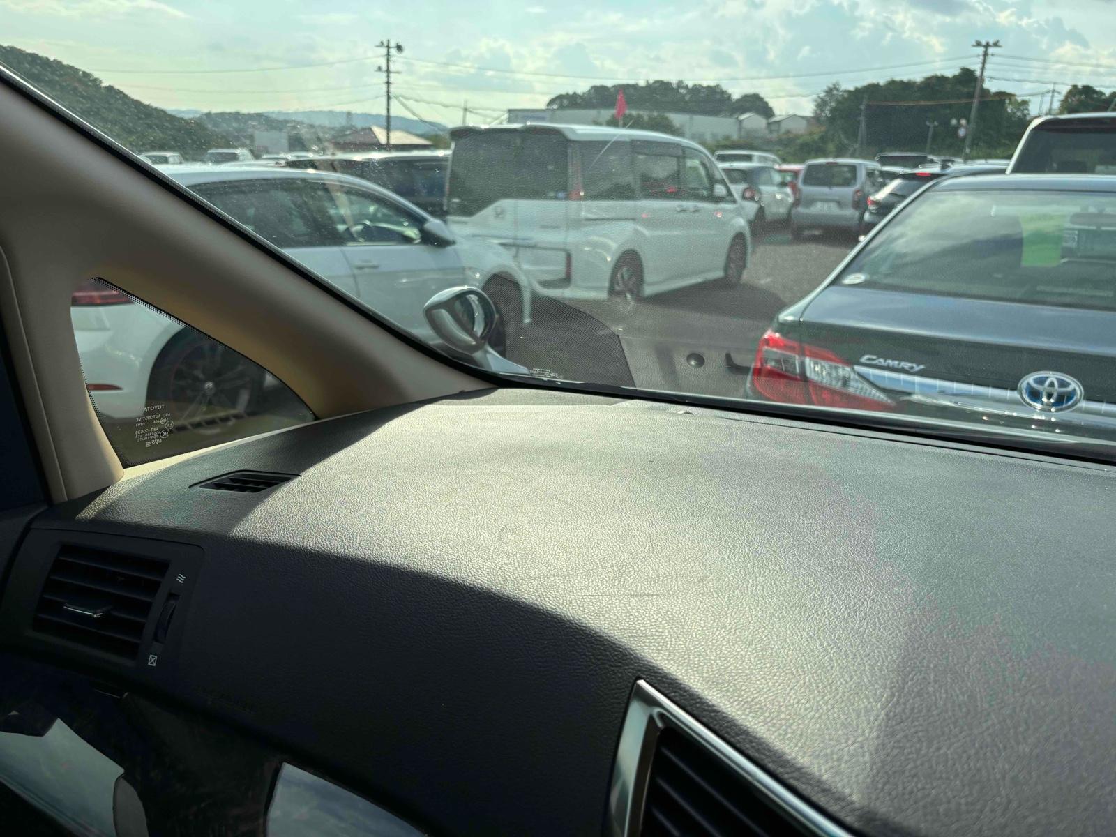 TOYOTA ALPHARD HYBRID X Image 24