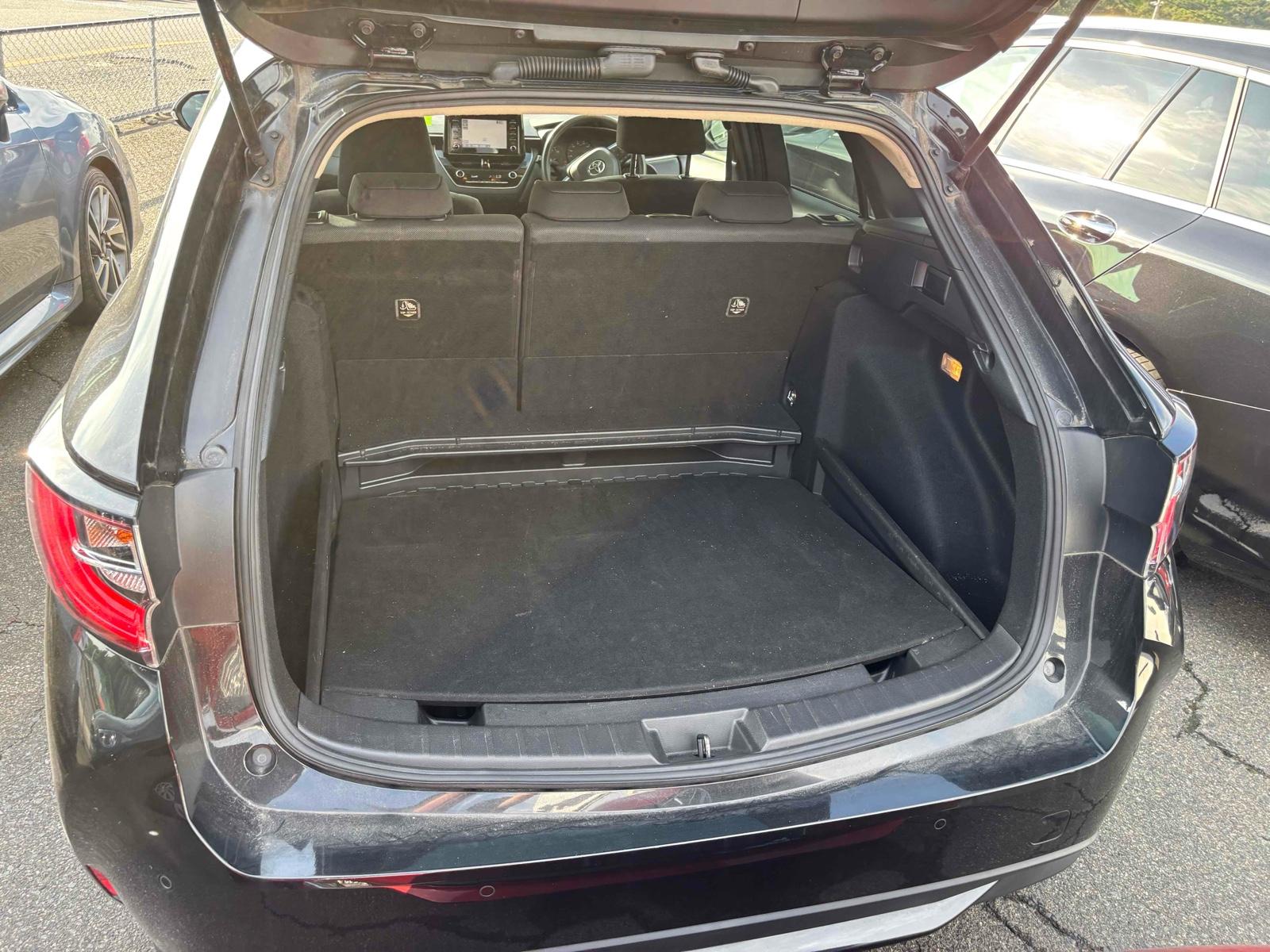 TOYOTA COROLLA TOURING HYBRID G-X Image 23
