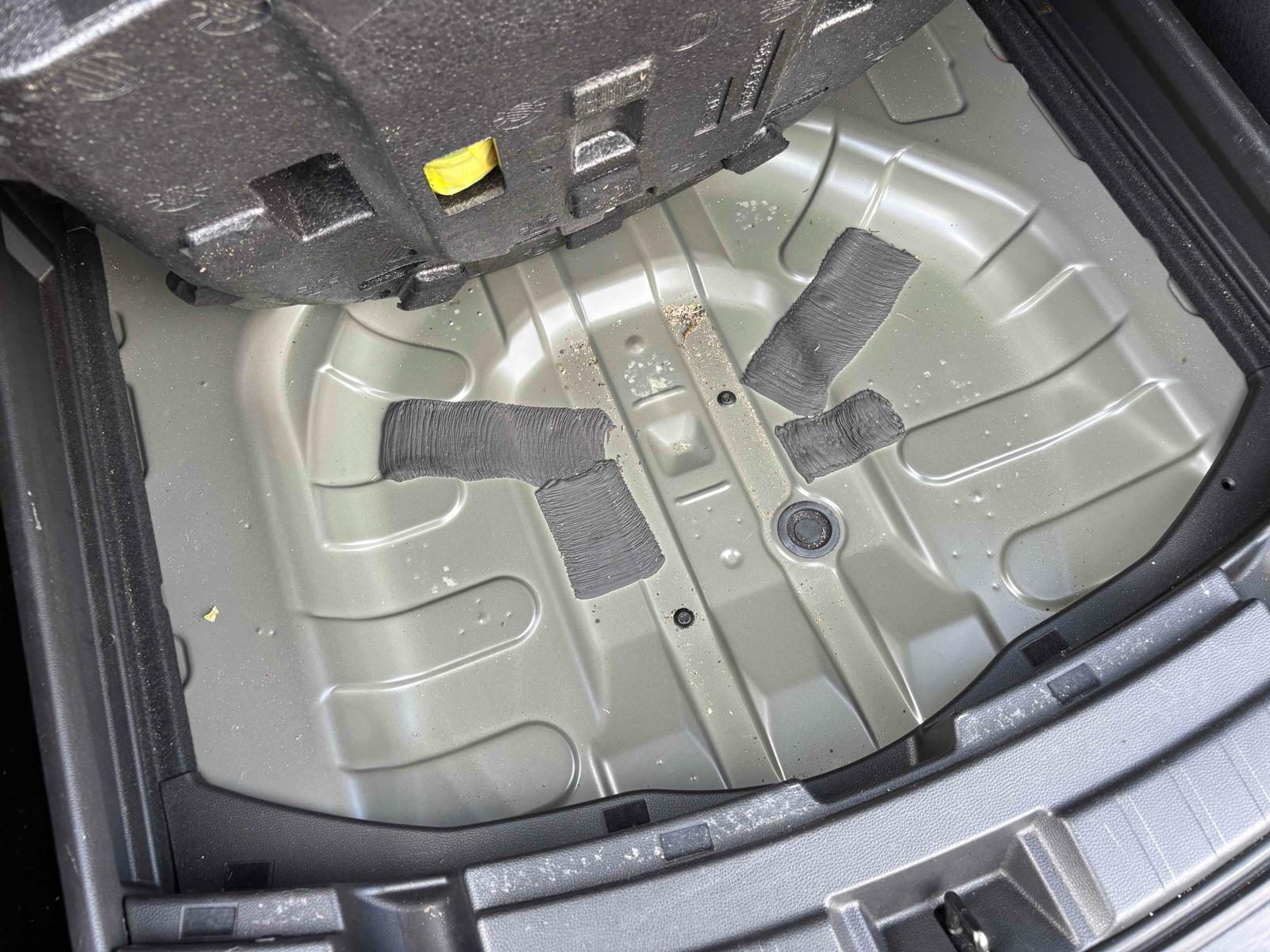 TOYOTA COROLLA TOURING HYBRID G-X Image 24