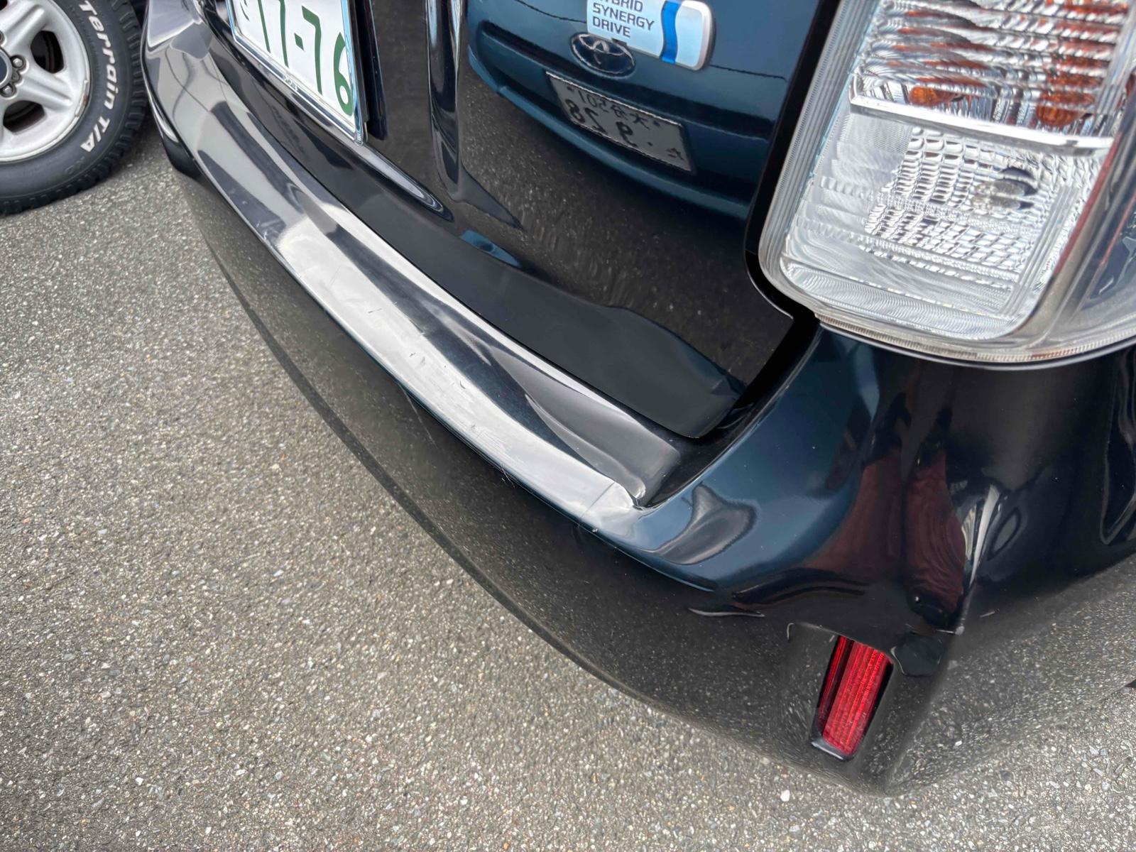 TOYOTA PRIUS ALPHA S Image 14