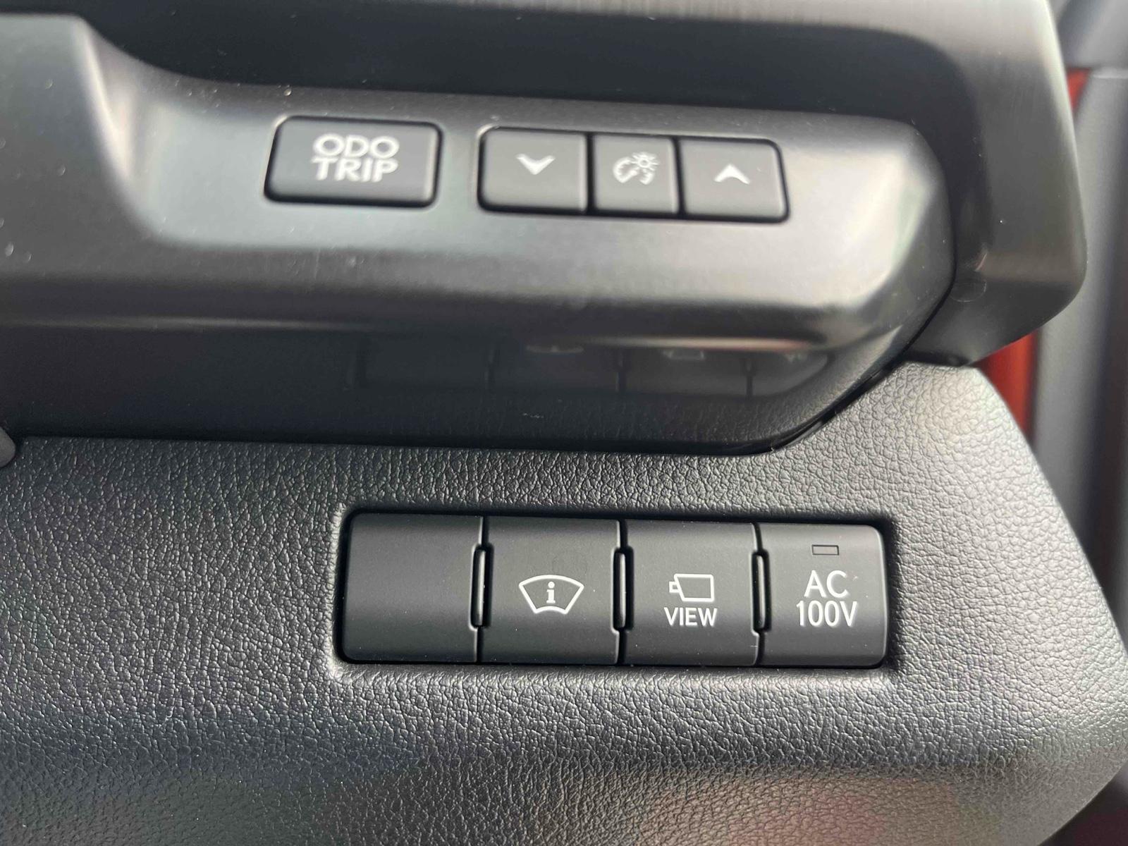 LEXUS UX UX250H VERSION L Image 20