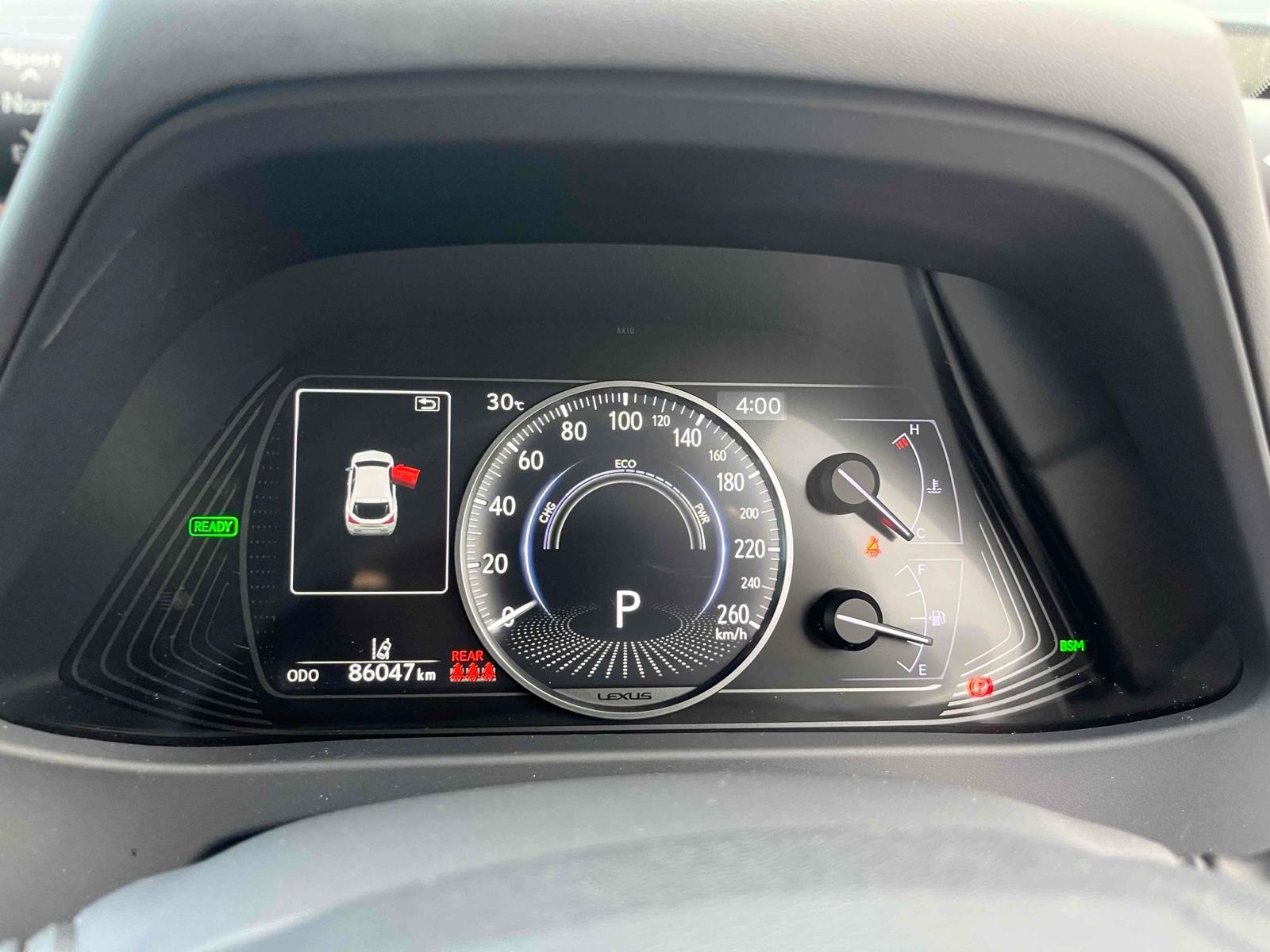 LEXUS UX UX250H VERSION L Image 22