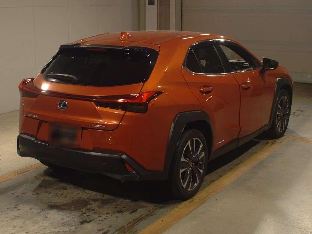 LEXUS UX UX250H VERSION L Image 4