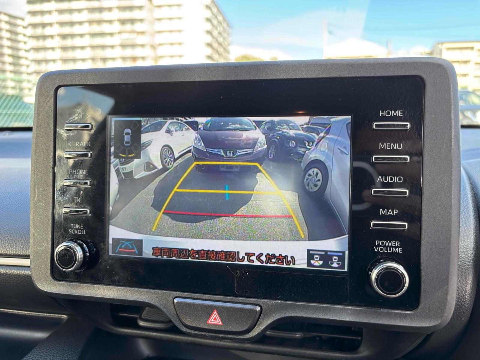 TOYOTA YARIS HYBRID X Image 18