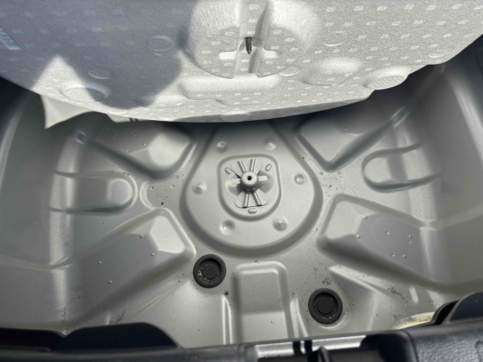 TOYOTA YARIS HYBRID X Image 22