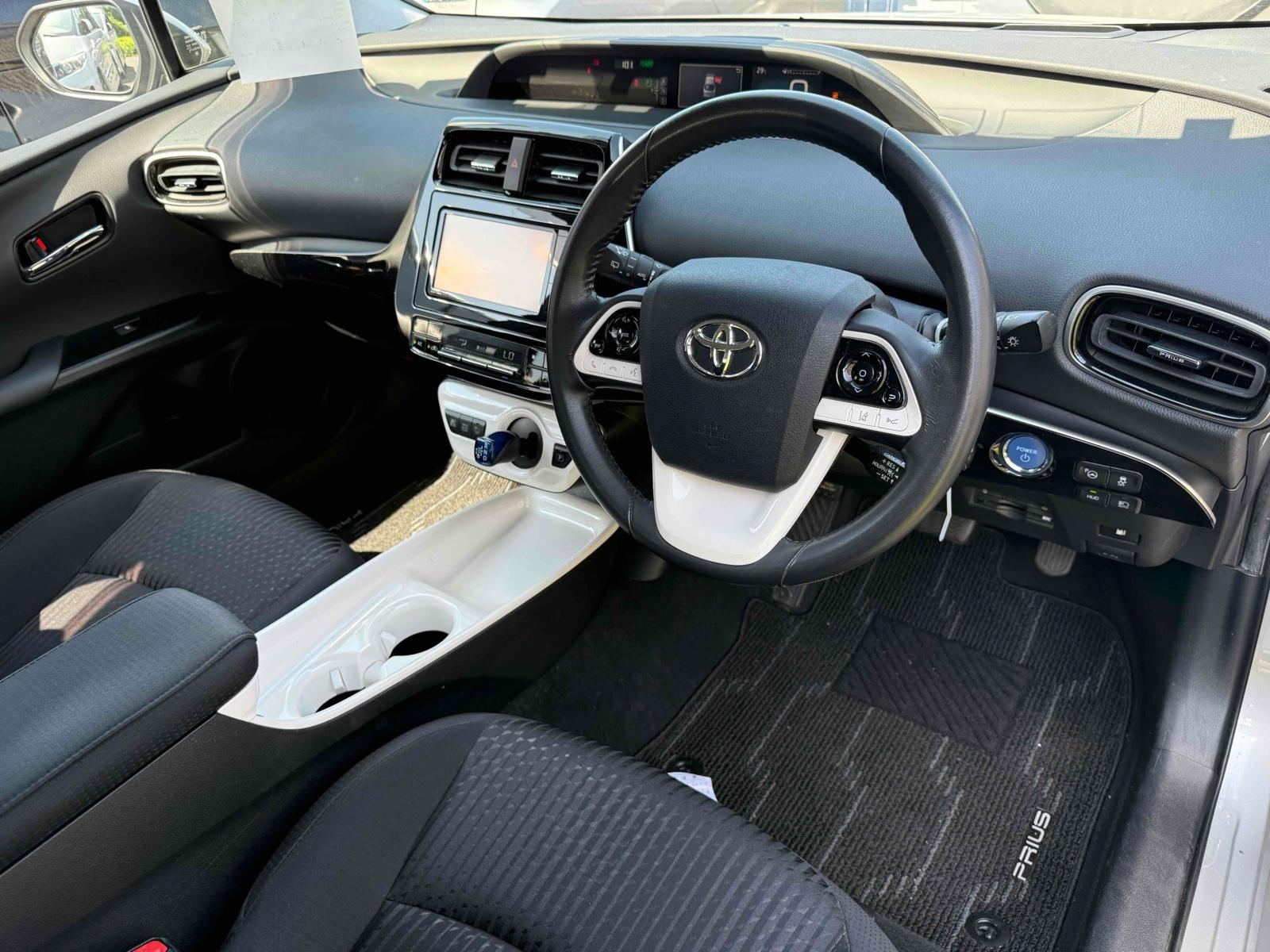 TOYOTA PRIUS A TSS Image 6