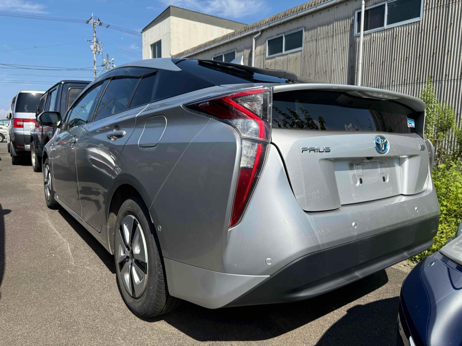 TOYOTA PRIUS A TSS Image 5