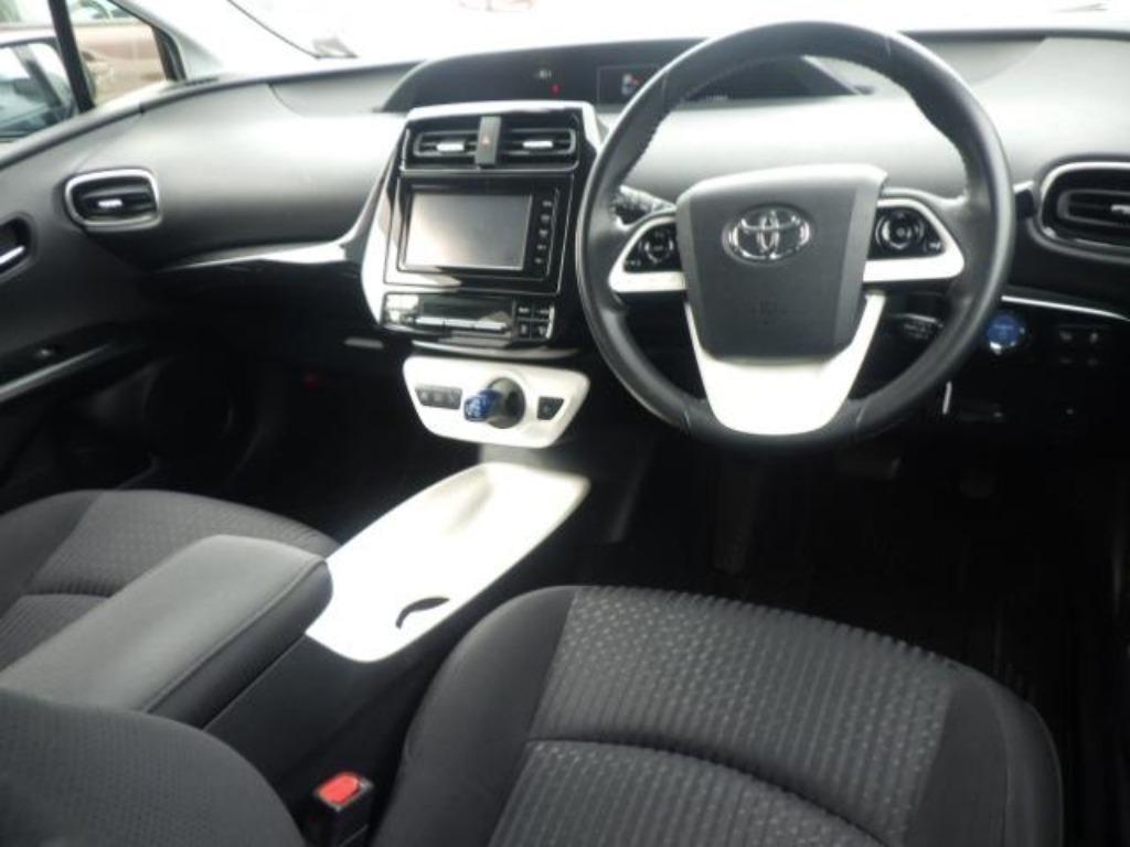 TOYOTA PRIUS A TSS Image 3