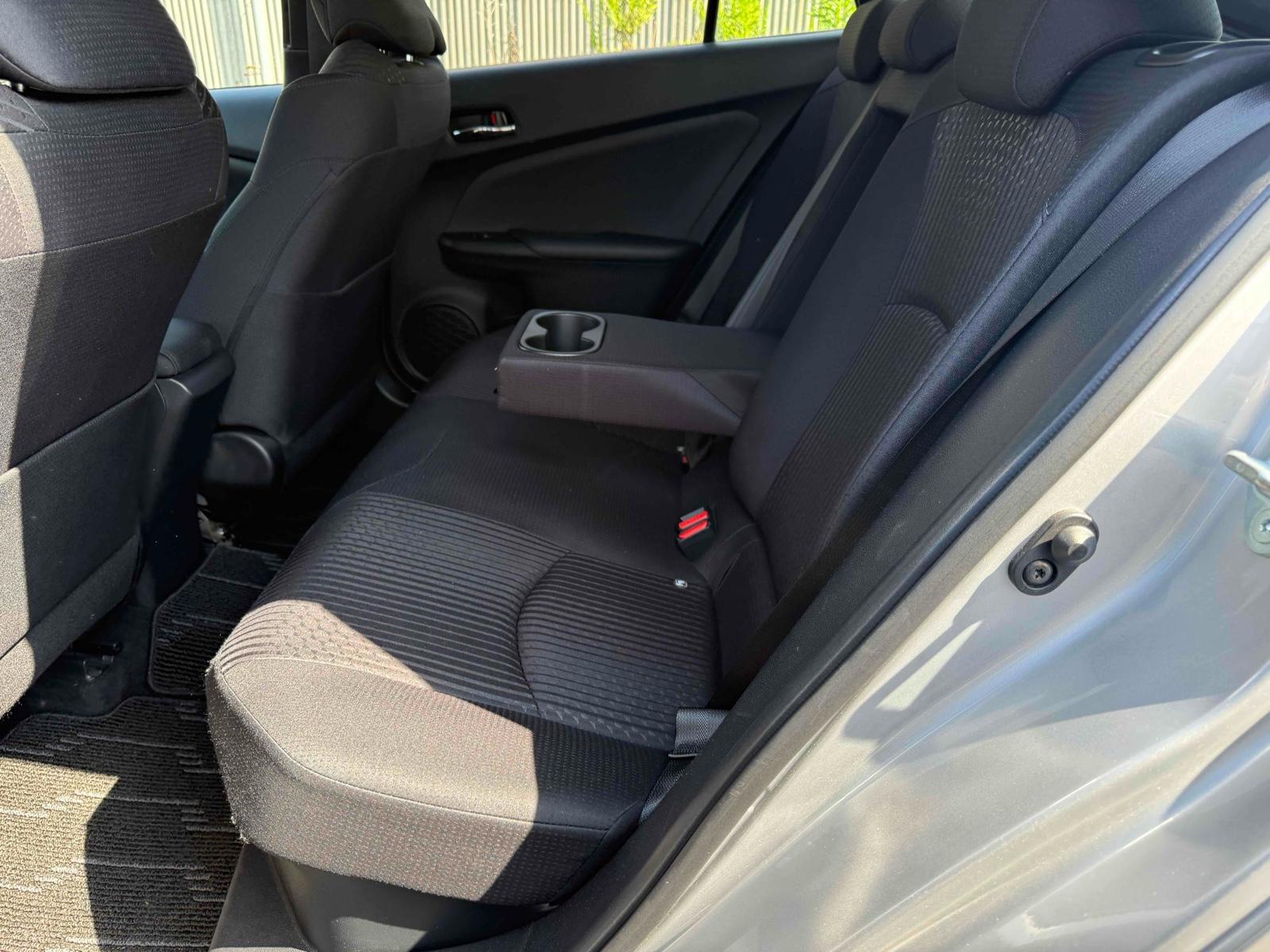 TOYOTA PRIUS A TSS Image 10