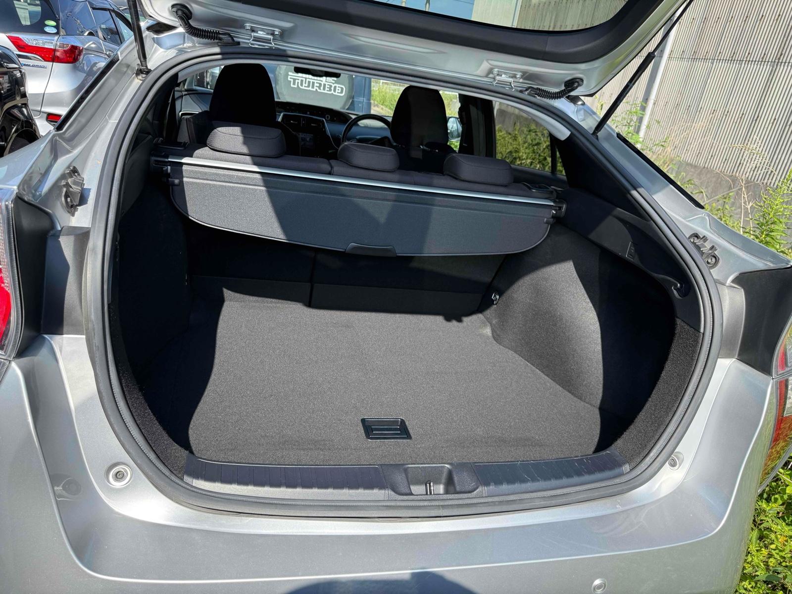 TOYOTA PRIUS A TSS Image 11