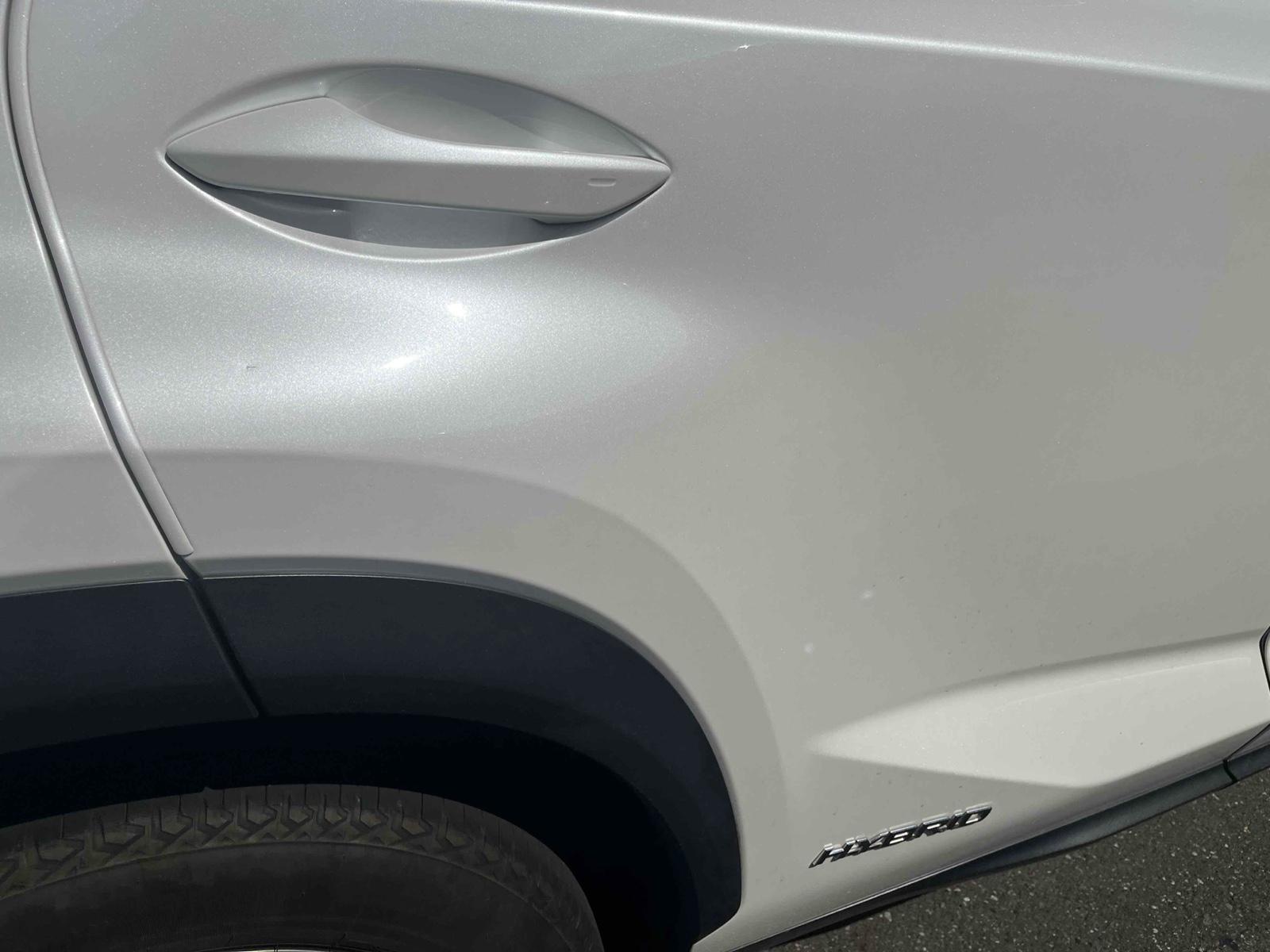 LEXUS NX NX300H Image 10