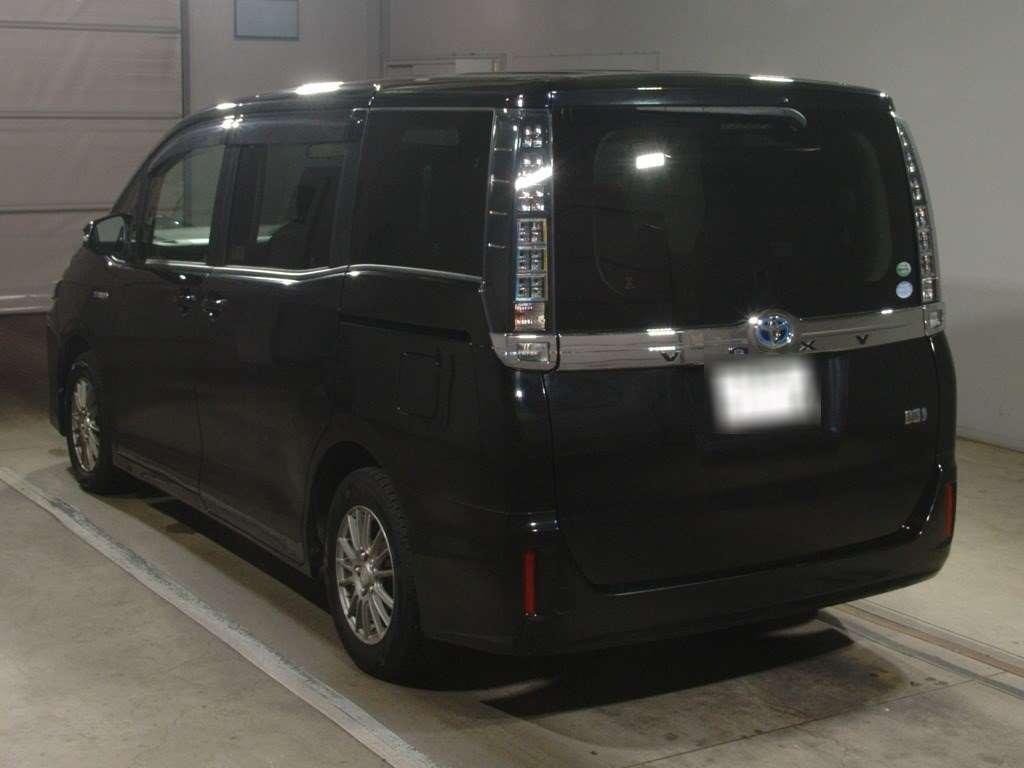 TOYOTA VOXY HYBRID X Image 7