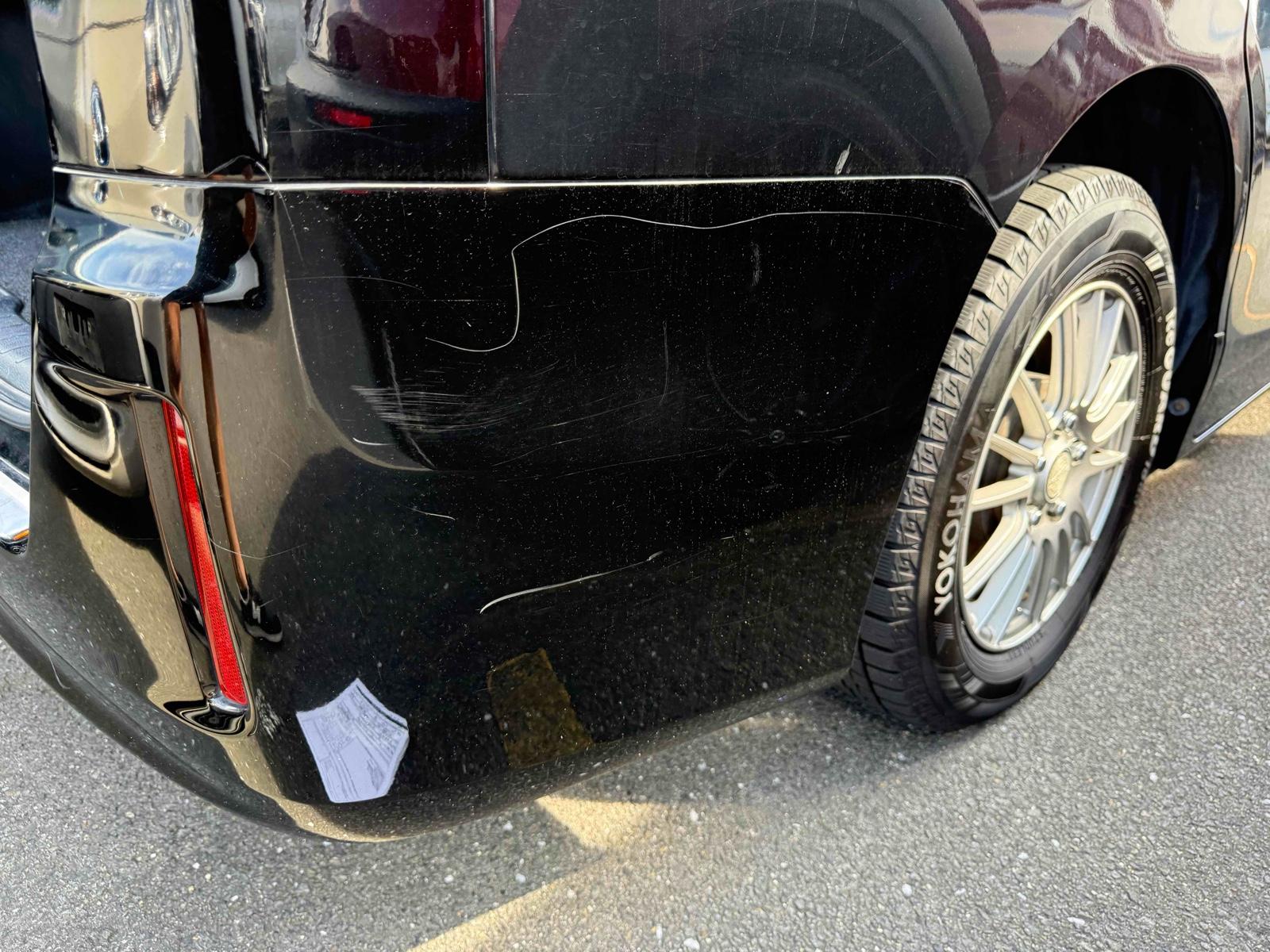 TOYOTA VOXY HYBRID X Image 24