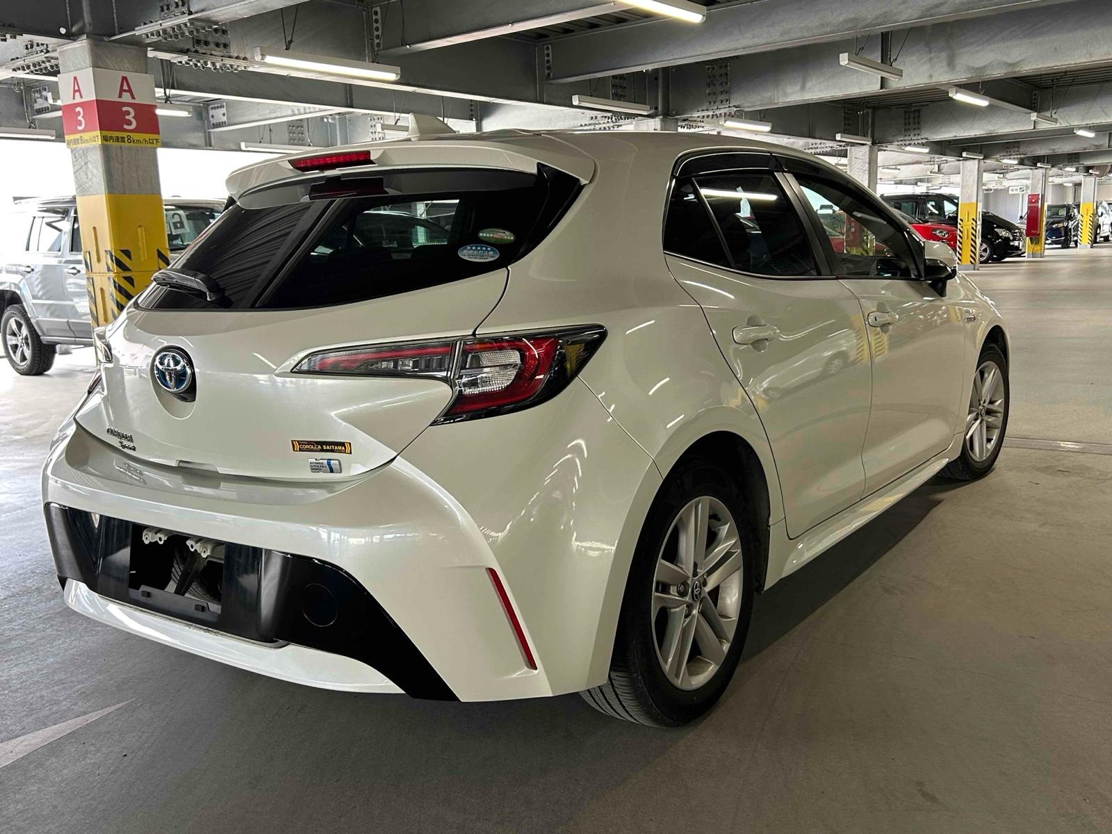TOYOTA COROLLA SPORTS HYBRID G Image 2