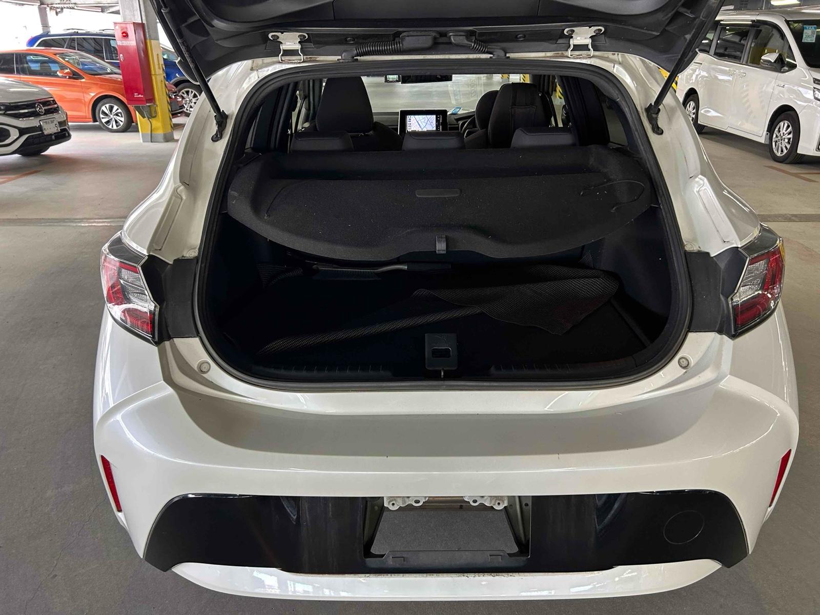 TOYOTA COROLLA SPORTS HYBRID G Image 18