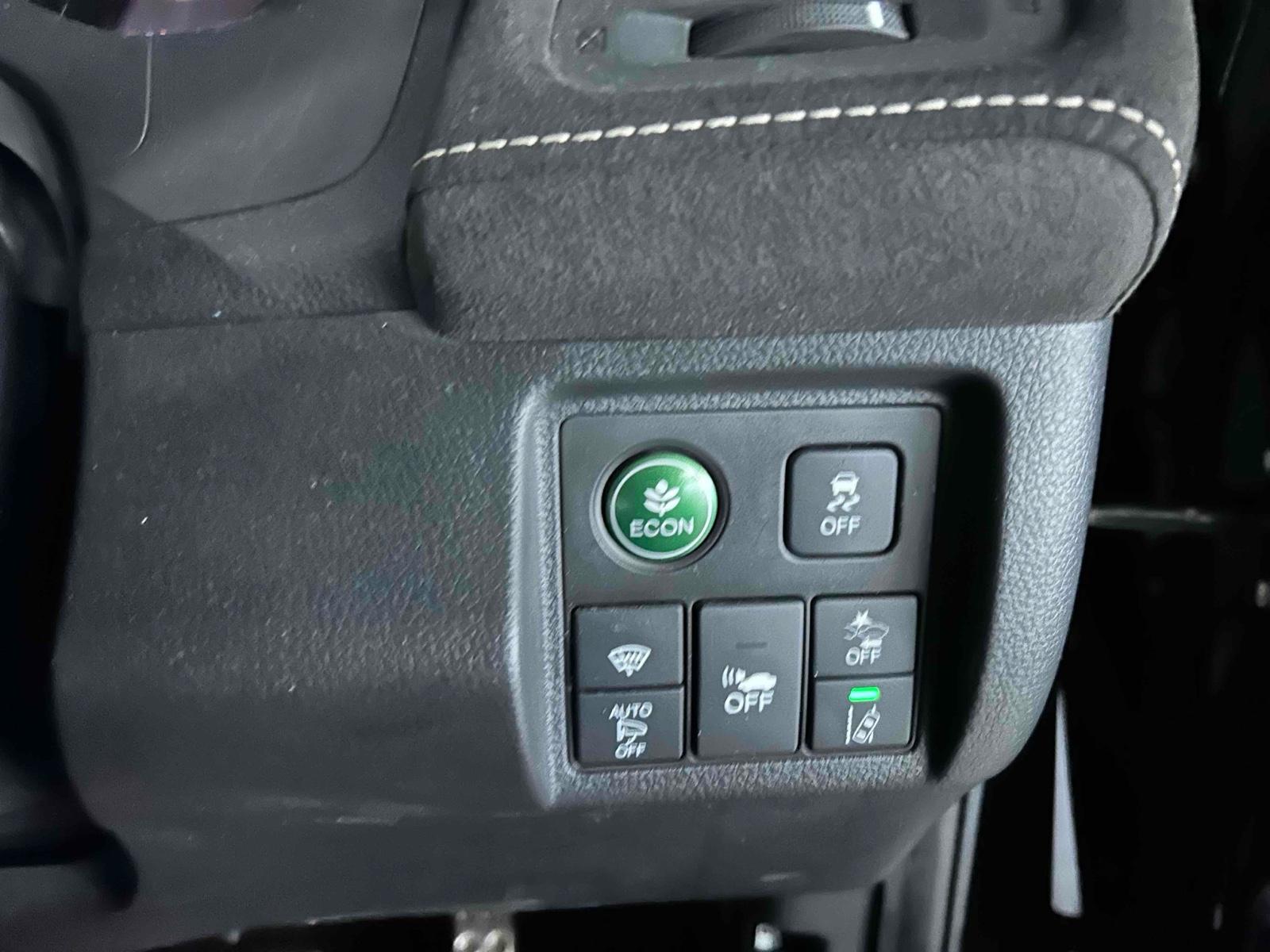 HONDA VEZEL HYBRID RS HONDA SENSING Image 20
