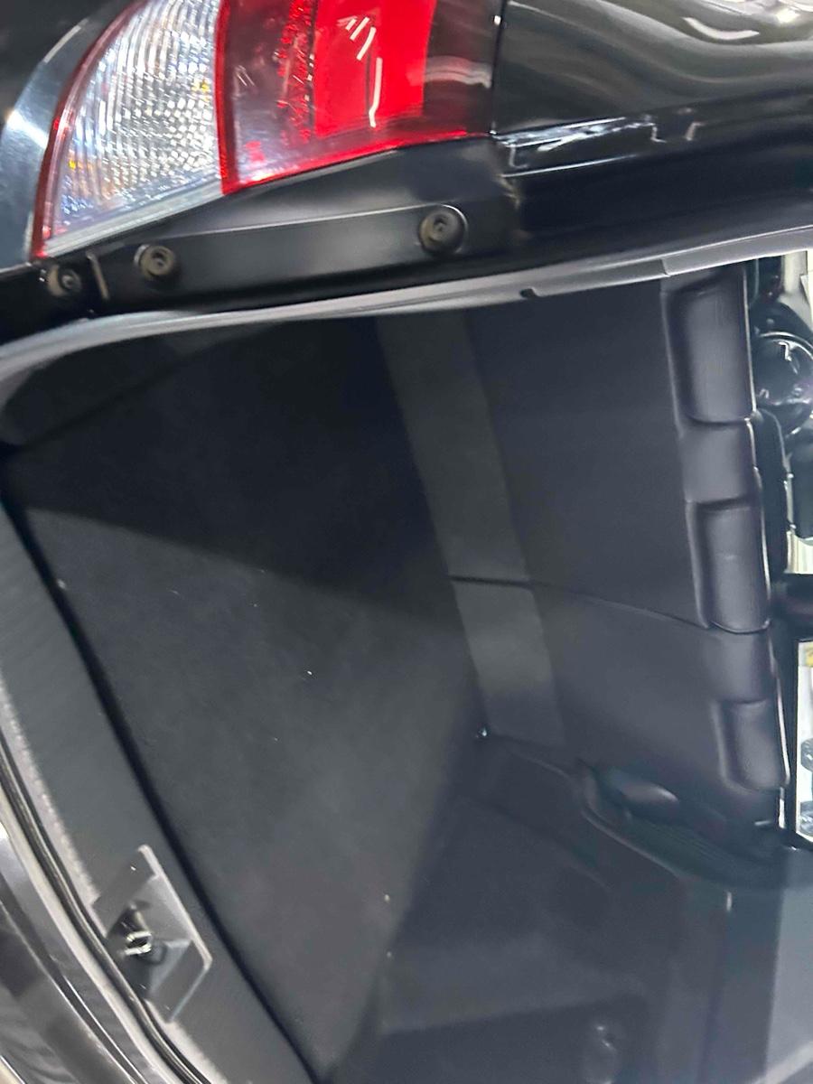 HONDA VEZEL HYBRID RS HONDA SENSING Image 24