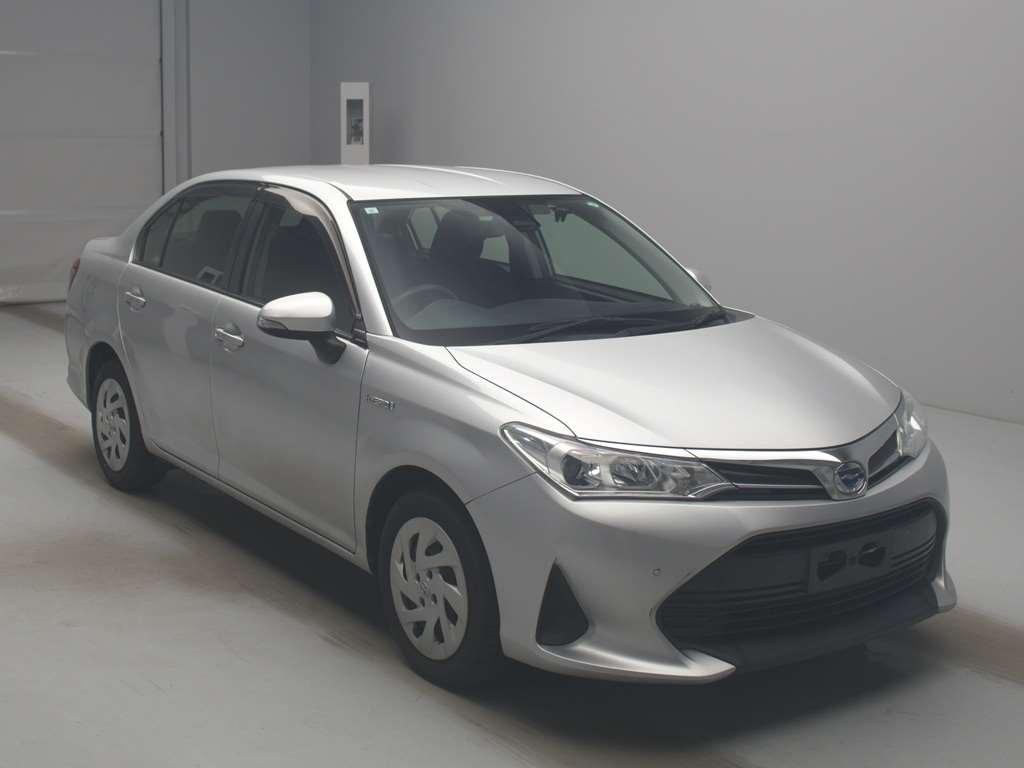 TOYOTA COROLLA AXIO HYBRID Image 6