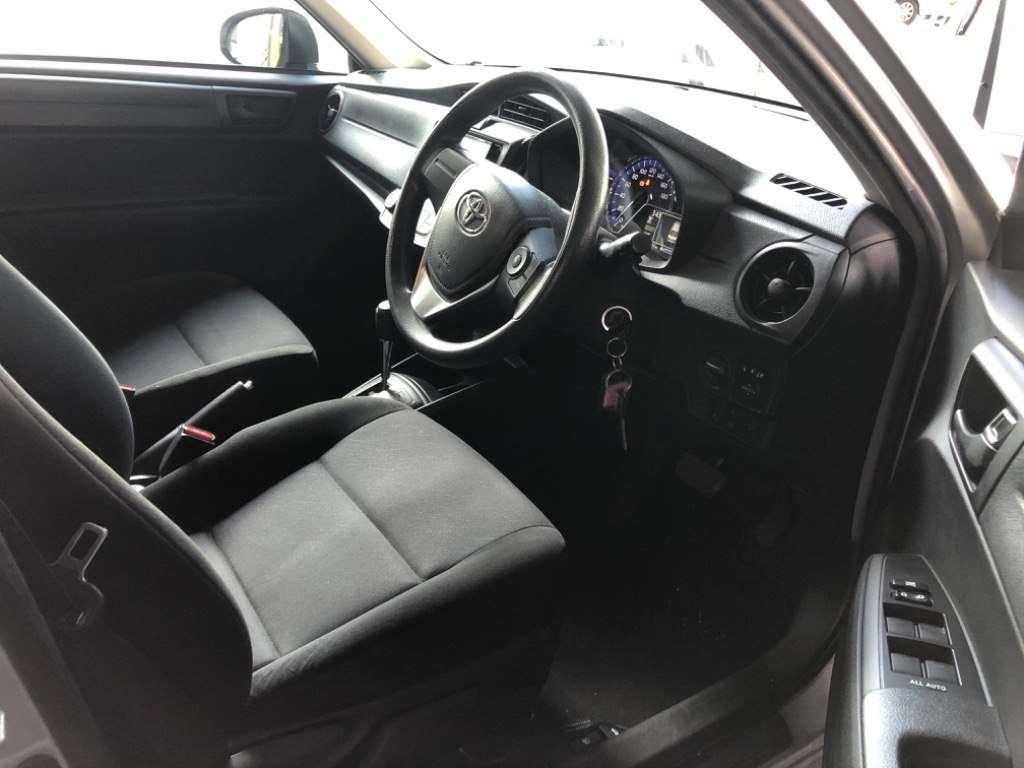 TOYOTA COROLLA AXIO HYBRID Image 5