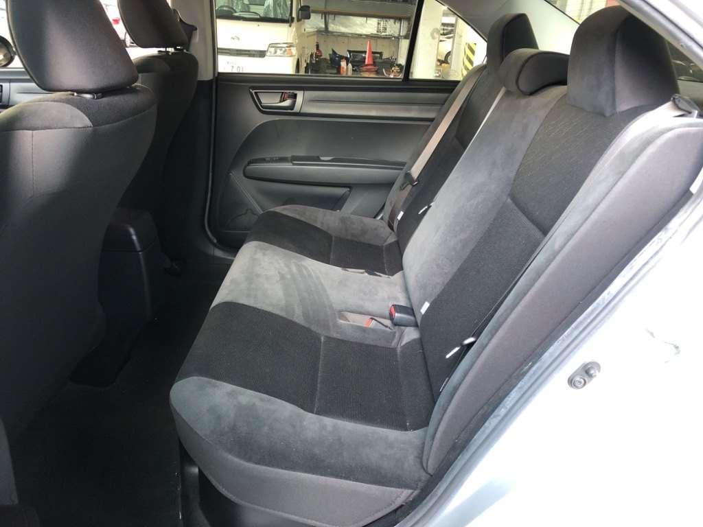 TOYOTA COROLLA AXIO HYBRID Image 10