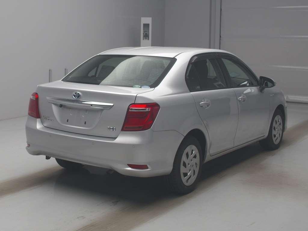 TOYOTA COROLLA AXIO HYBRID Image 4