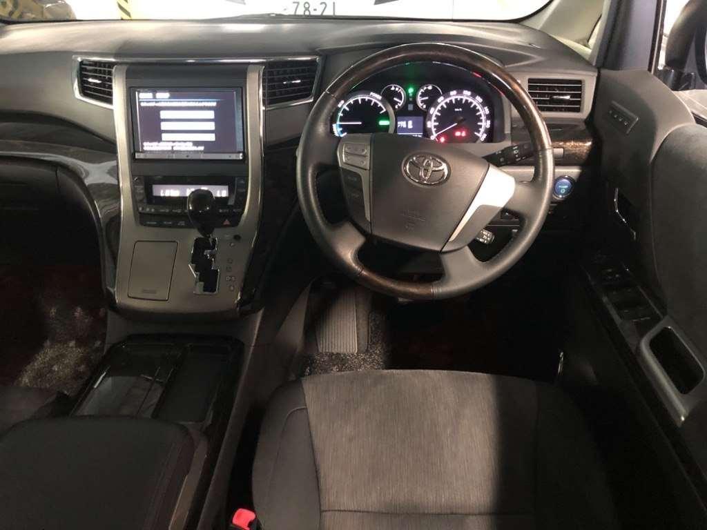 TOYOTA VELLFIRE HYBRID ZR 4WD Image 4