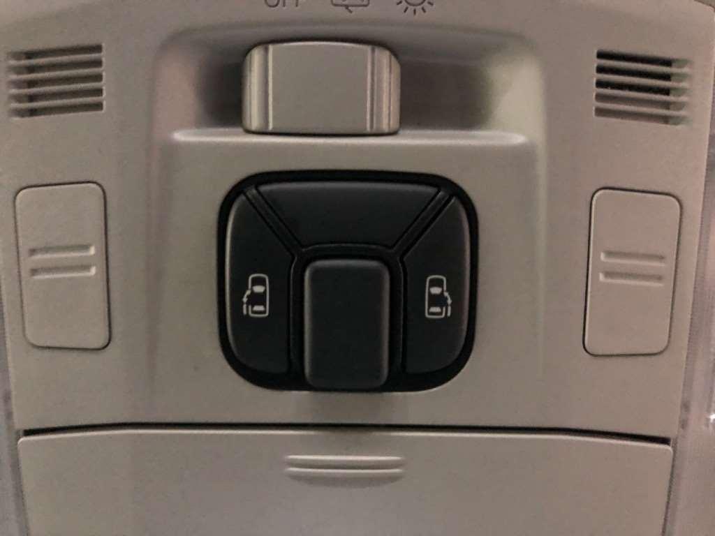 TOYOTA VELLFIRE HYBRID ZR 4WD Image 7