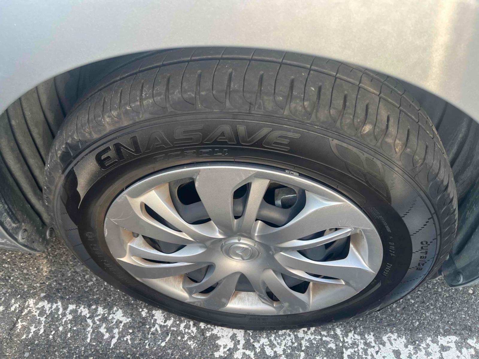 MAZDA 2 15S Image 8