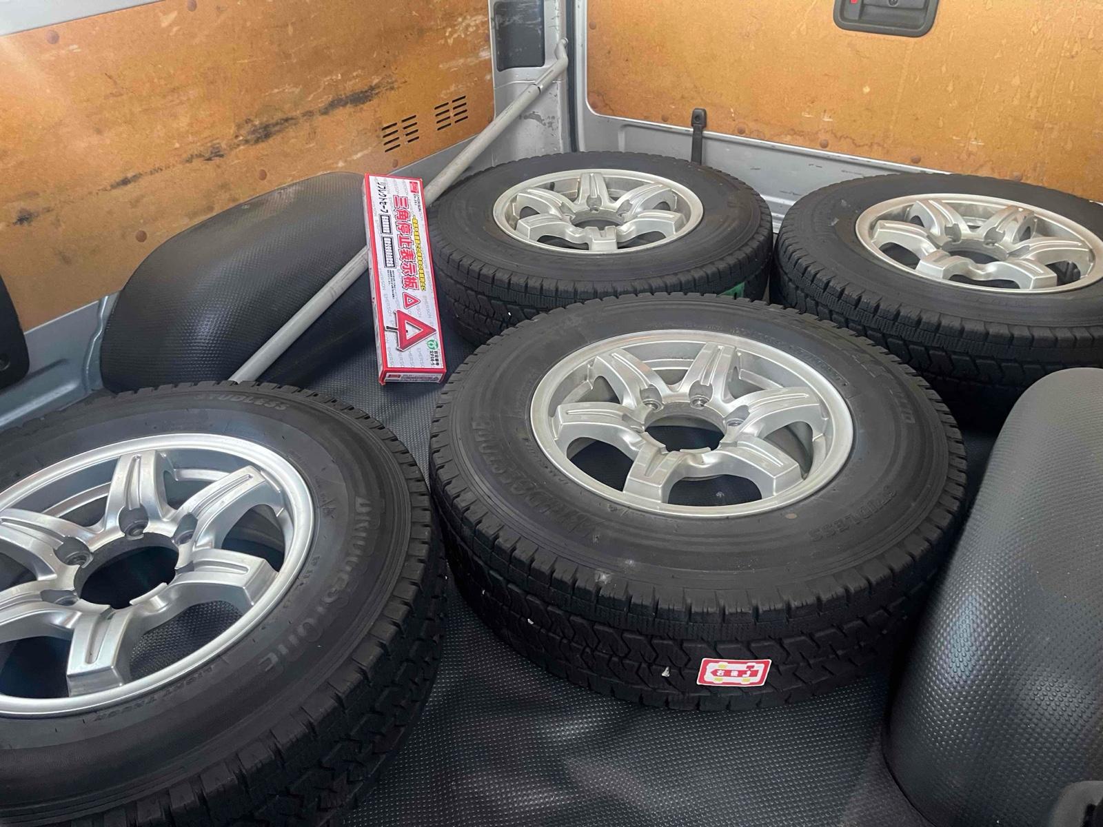 TOYOTA HIACE VAN LONGDX GL PACKAGE 4WD Image 13