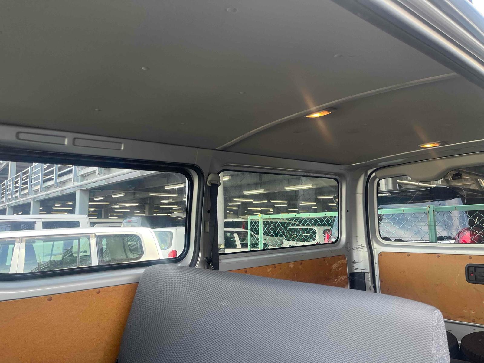 TOYOTA HIACE VAN LONGDX GL PACKAGE 4WD Image 21