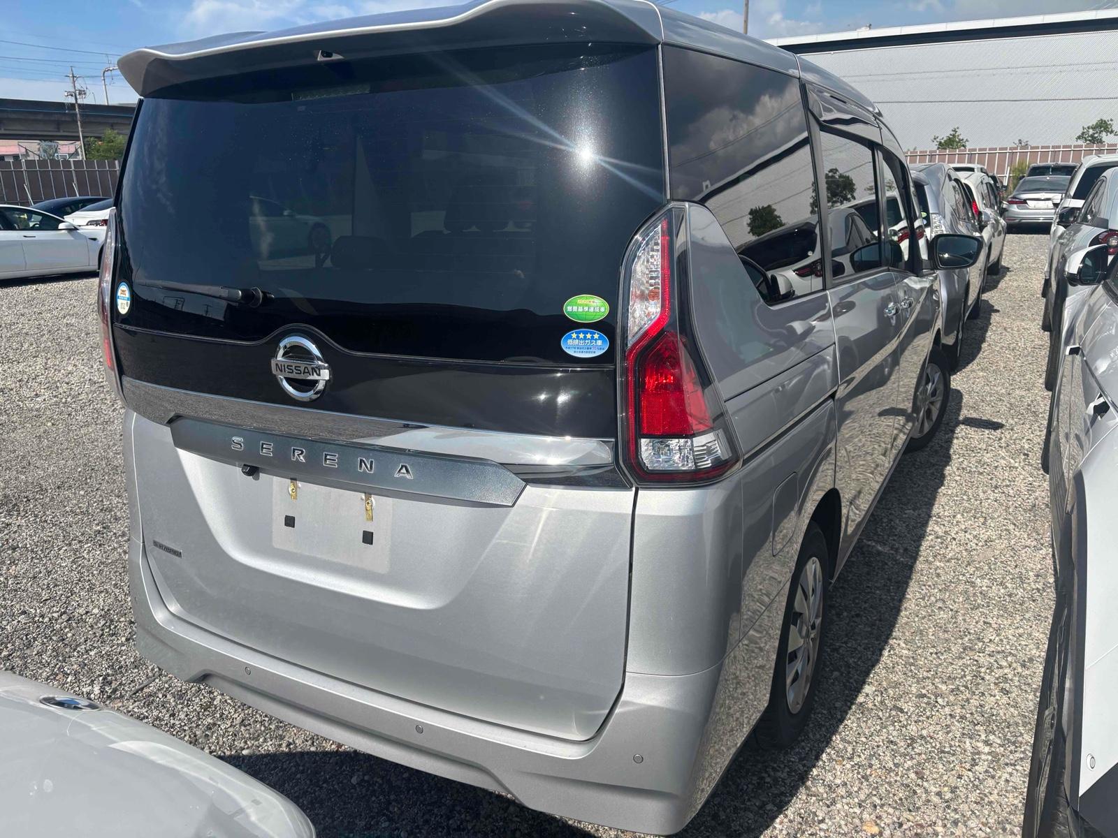 NISSAN SERENA X Image 5