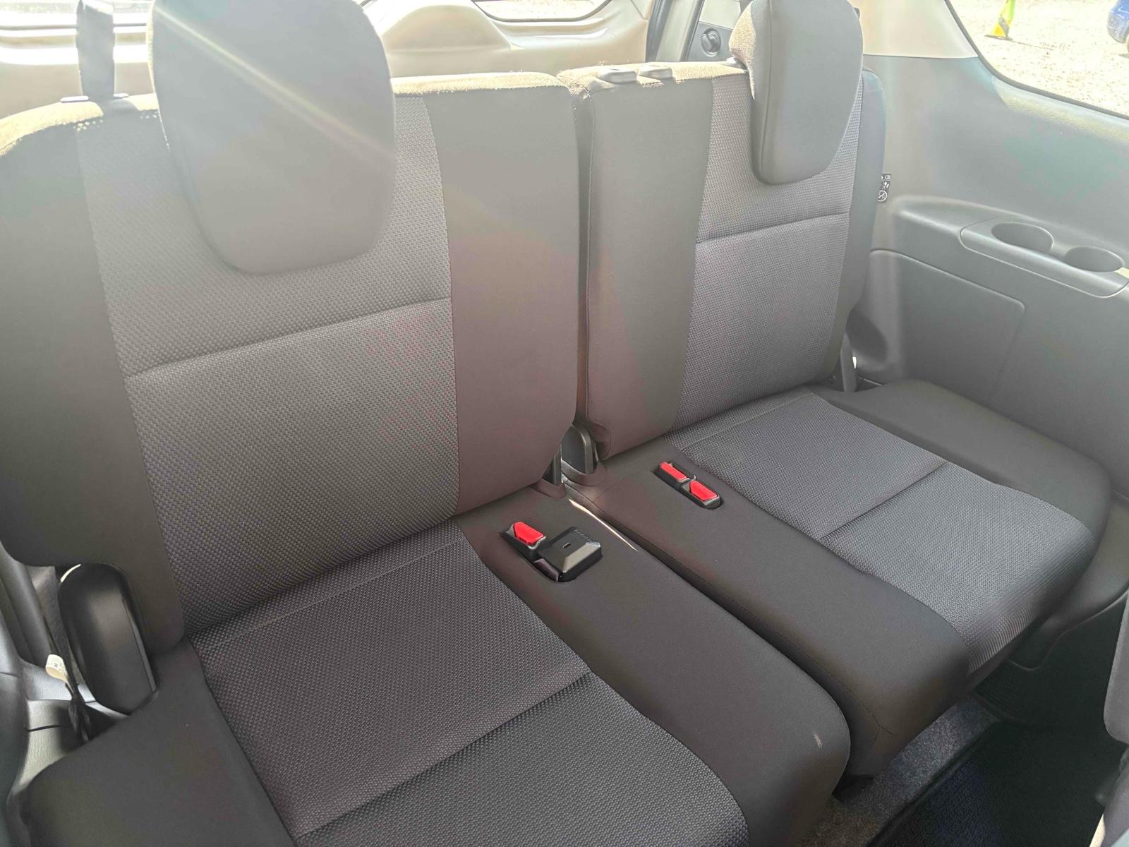 NISSAN SERENA X Image 8