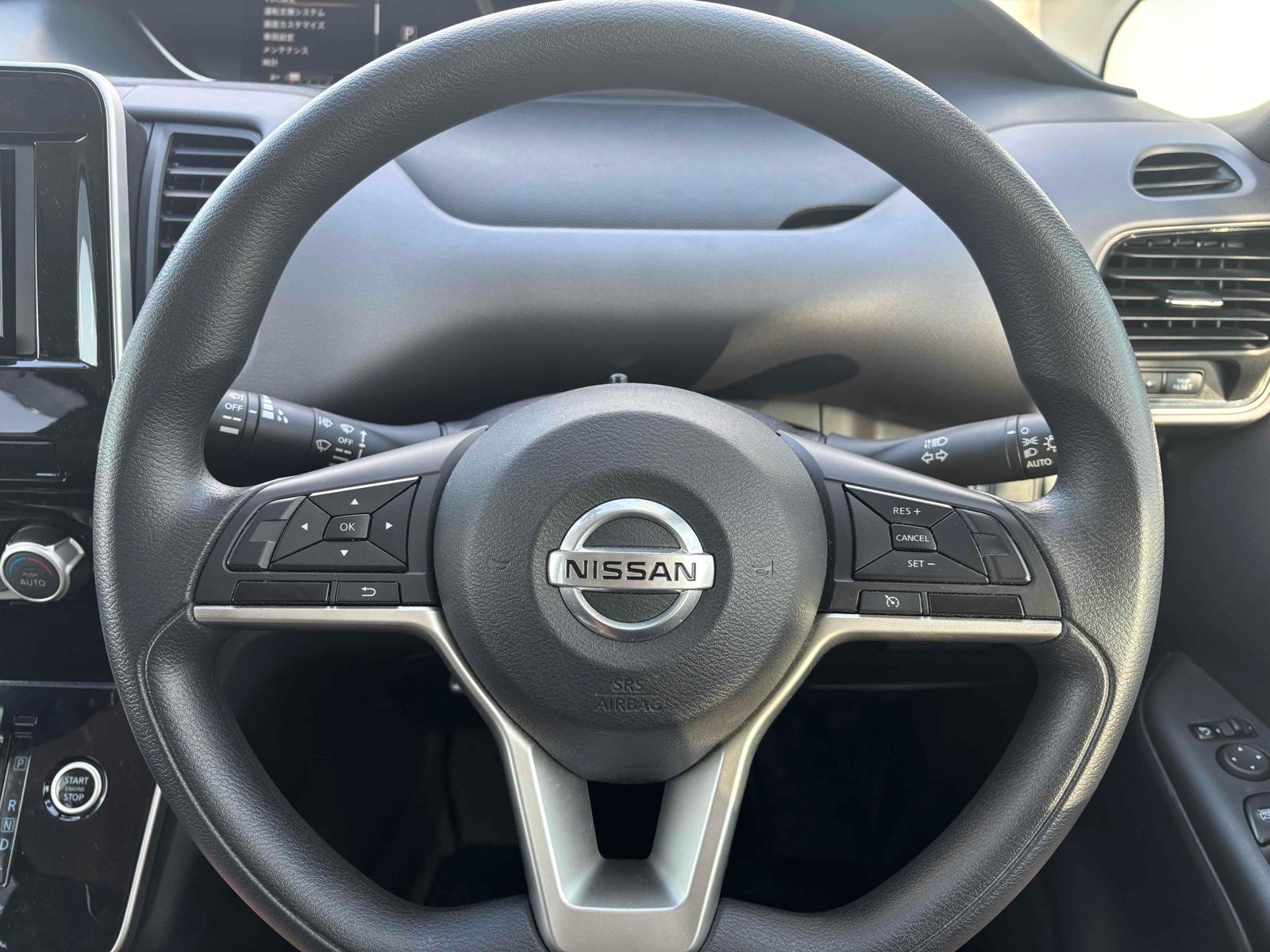 NISSAN SERENA X Image 10