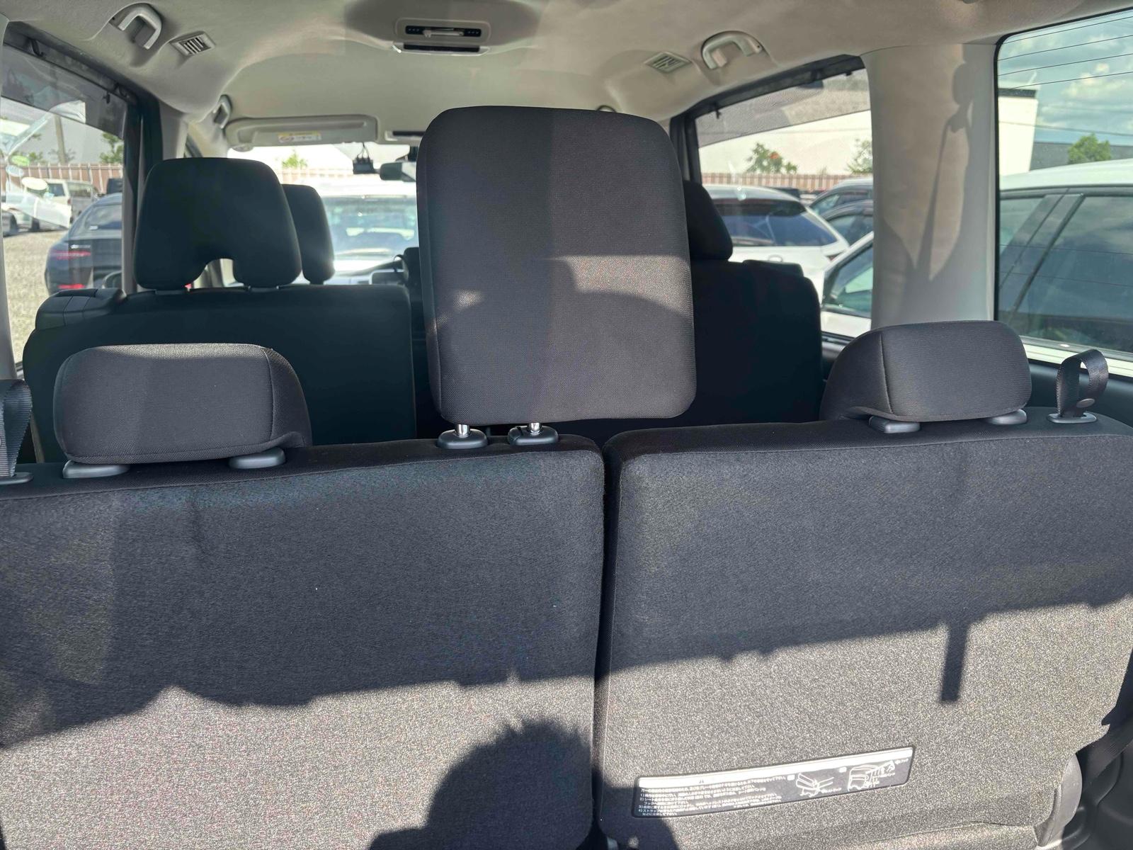 NISSAN SERENA X Image 9