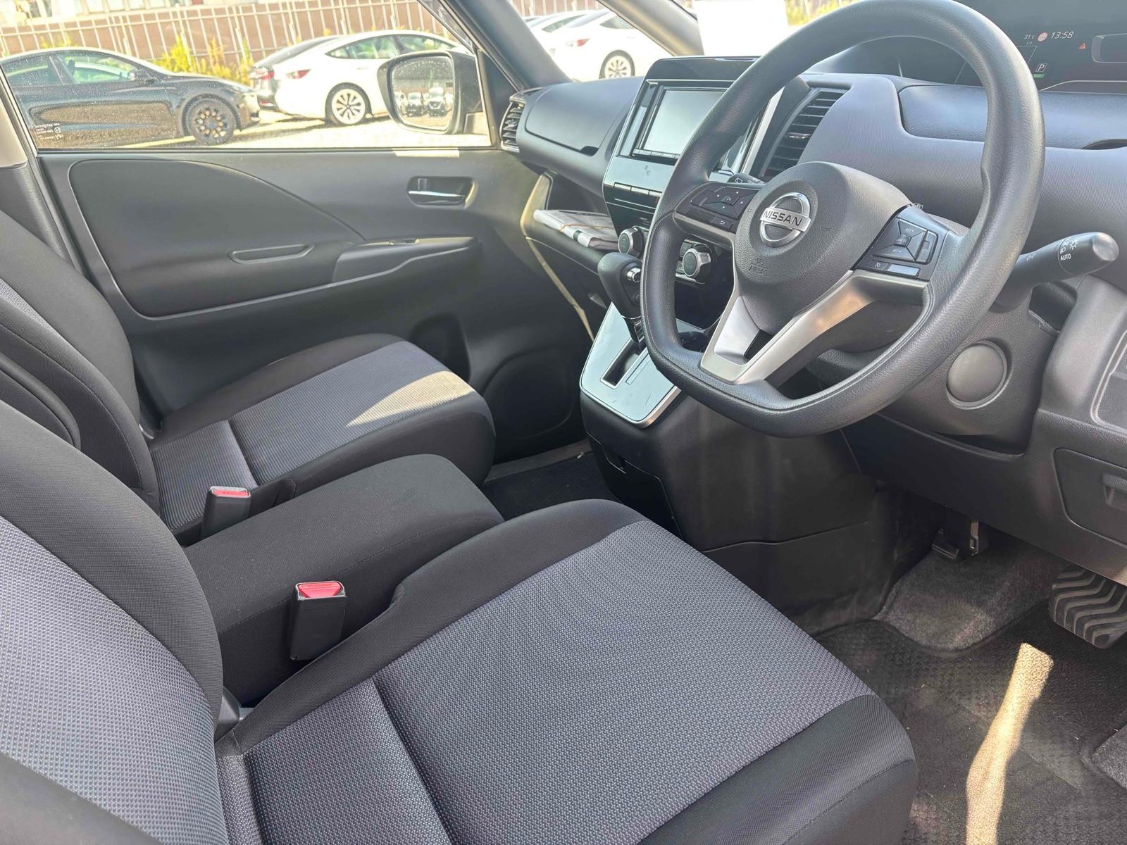 NISSAN SERENA X Image 6