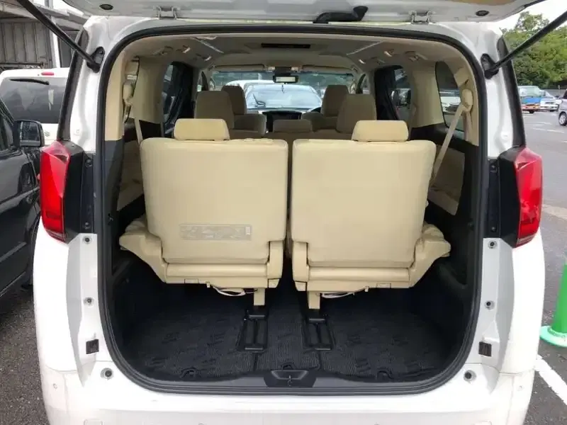 TOYOTA ALPHARD 2.5X Image 5
