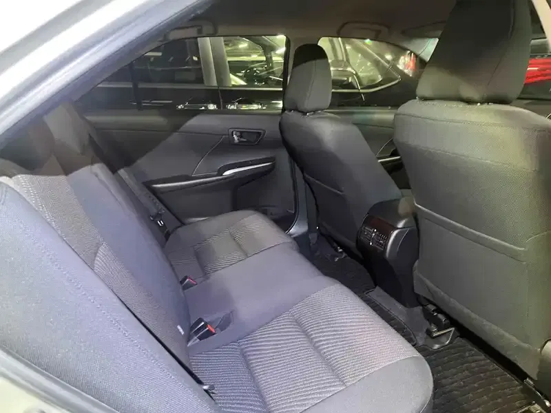 TOYOTA CAMRY 4D HYBRID G PACKAGE Image 5