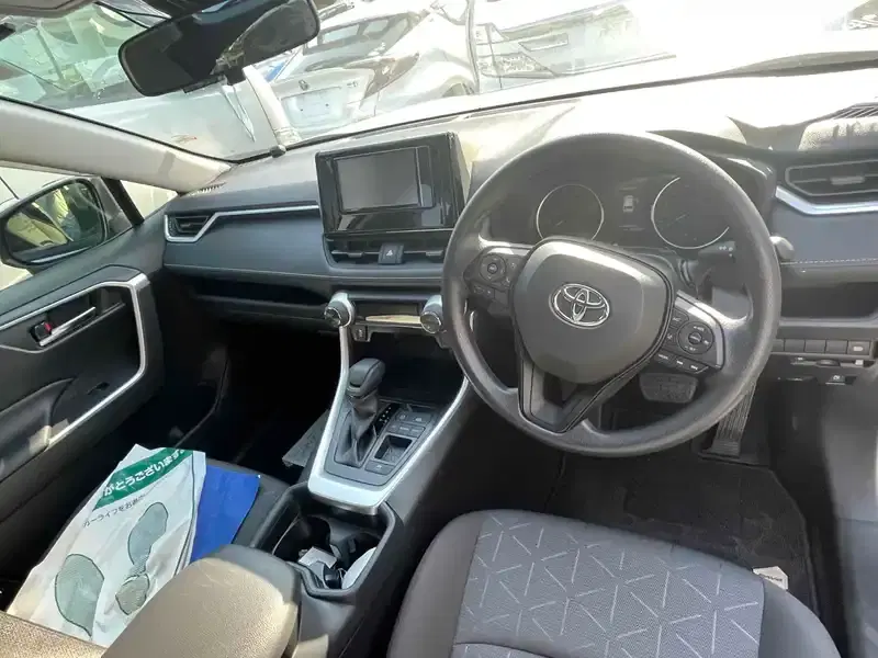 TOYOTA RAV4 HYBRID X Image 18
