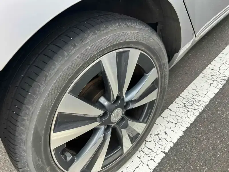 NISSAN LEAF  Image 11