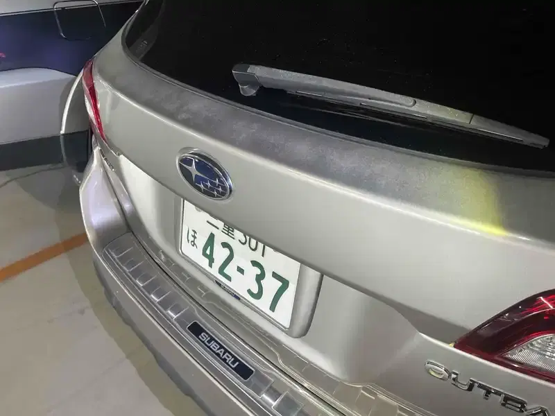 SUBARU OUTBACK 4WD BASE GRADE Image 12