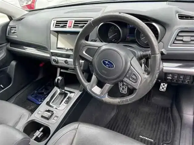 SUBARU LEGACY OUTBACK LIMITED Image 3
