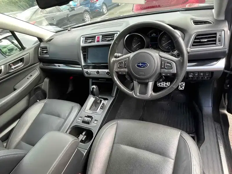 SUBARU LEGACY OUTBACK LIMITED 4WD Image 6