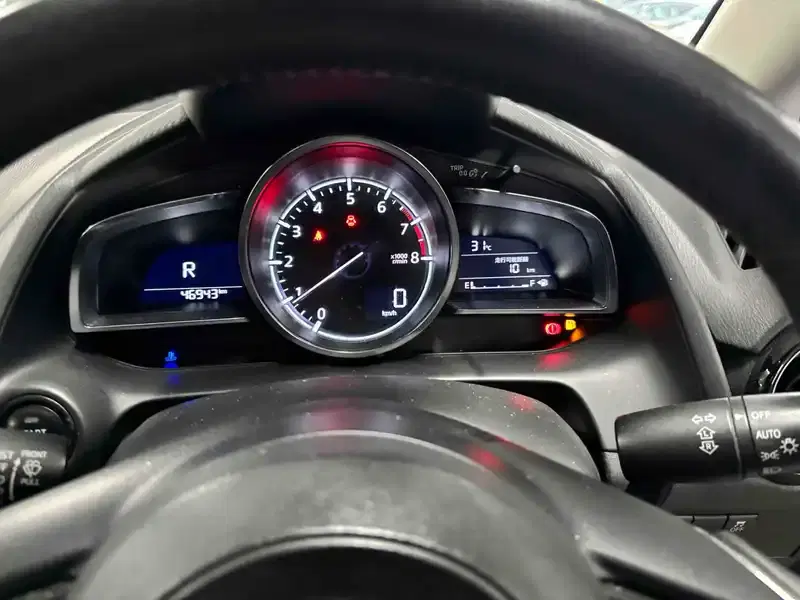 MAZDA DEMIO 13 S TOURING Image 7